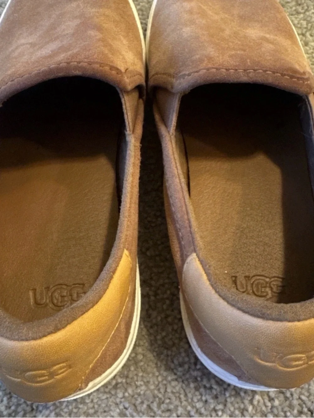 UGG Jass Slip On Shoes Women’s Sneakers SIZE 7 Chestnut Leather Trim Platform